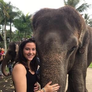 Meet your Posher, Rebecca